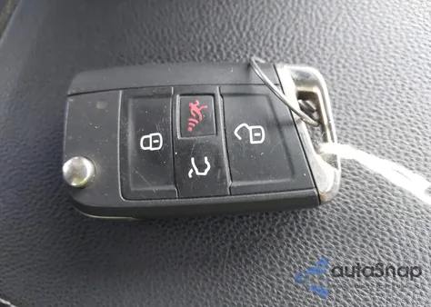 2017 Volkswagen Golf Tsi S 4-Door/Tsi Se 4-Door/Tsi Sel 4-Door/Tsi Wolfsburg Edition 4-Door из США, поврежденный, VIN 3VW217AU6HM044686